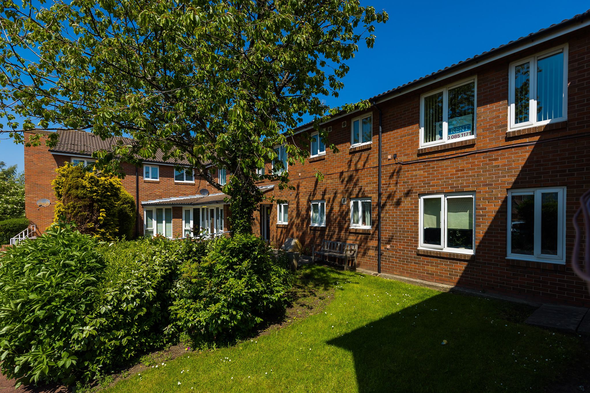 Photo of front of scheme, Cragside Court